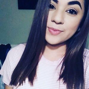 Meet your Posher, Gaby